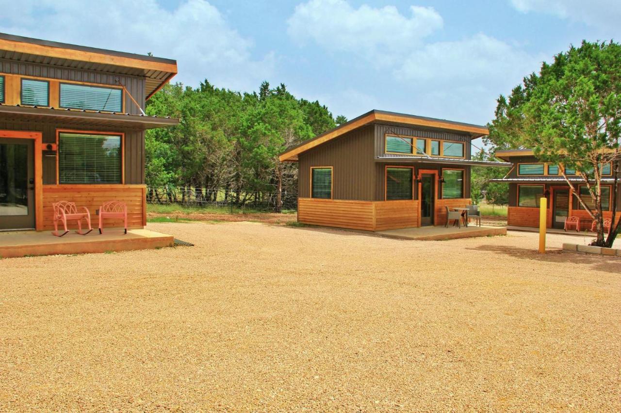 Green Acres Cottages - Fredericksburg Suite ウィンバリー エクステリア 写真